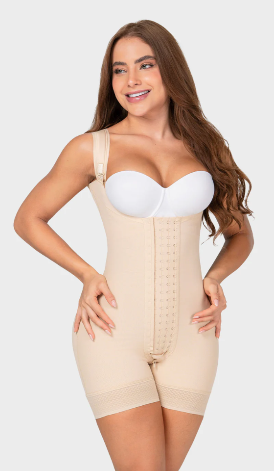 F30469 - Faja corta tira ajustable realce invisible