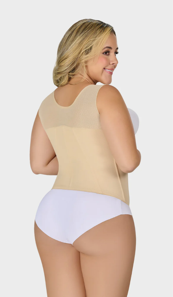 C4055  Cinturilla con mayor cobertura en la espalda