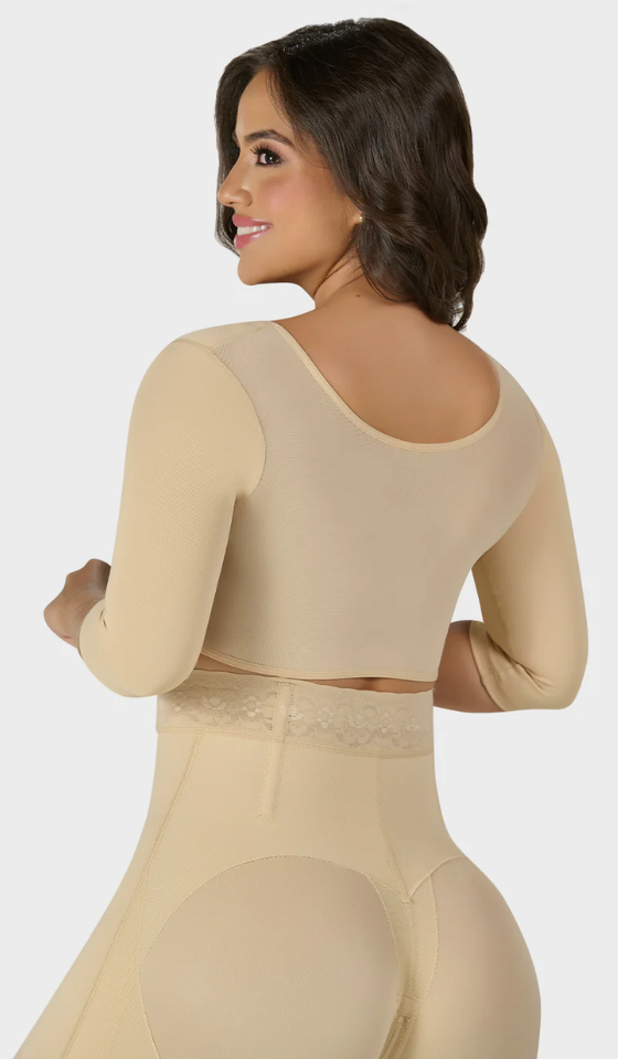 CH004  Chaleco con mangas para damas