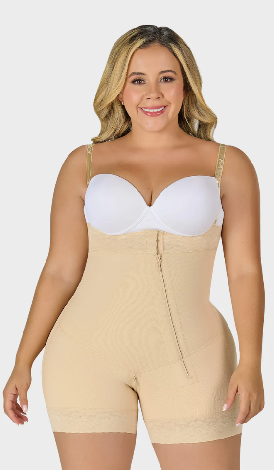 F0766 - Faja corta moldeadora con cierre diagonal