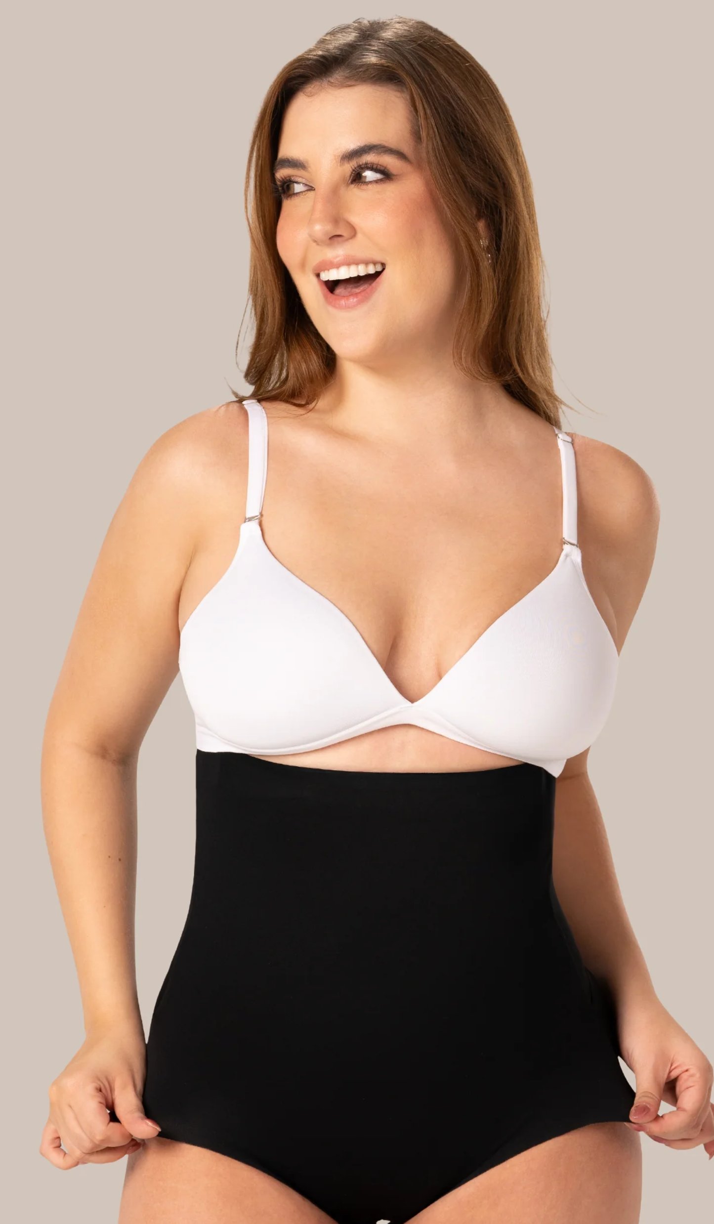 P06336 Panty extra alto (Beige)