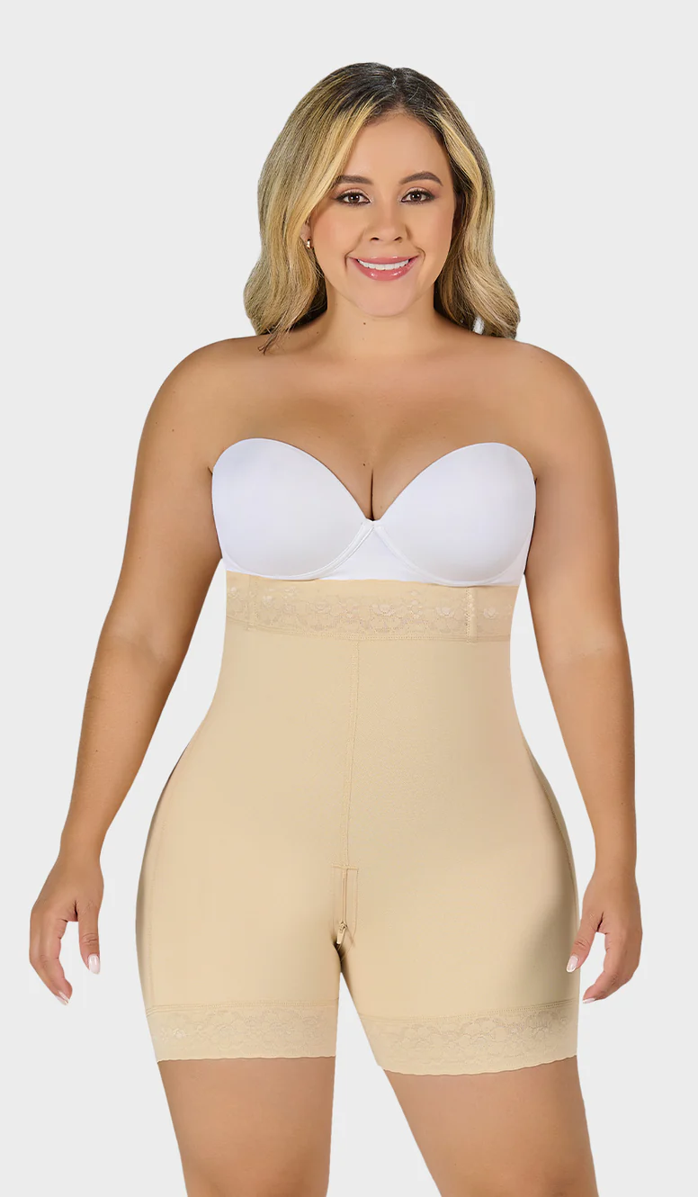 SXA0327 Short corto con talle extra alto